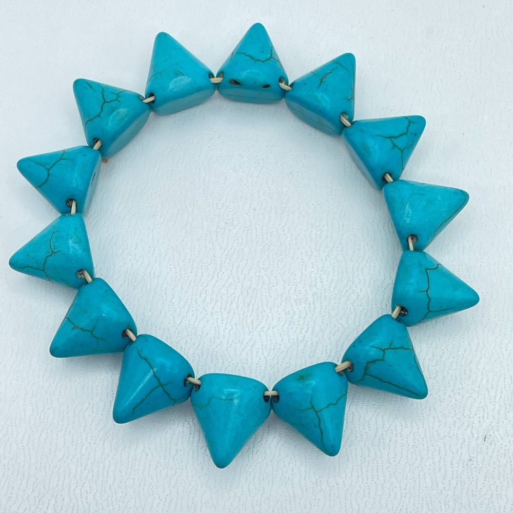 Southwestern Teal Boho-Chic Turquoise Howlite Pyramid Spike Stretch Bracelet